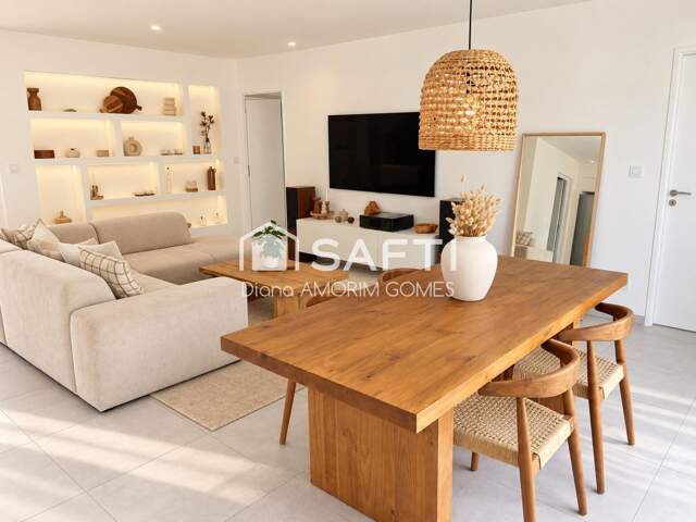 COUP DE COEUR- Une maison pleine de charme et de caractère de 92.48m², 3 chambres, piscine et garage. — photo du bien