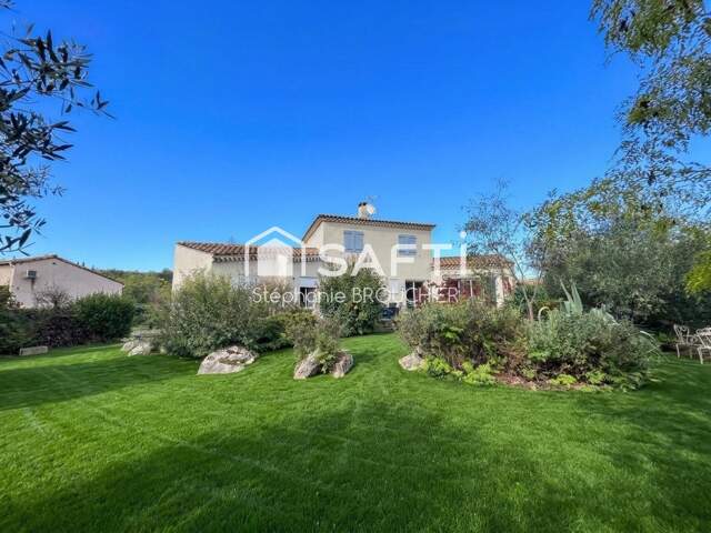 Maison avec proximité à pied du village — photo du bien