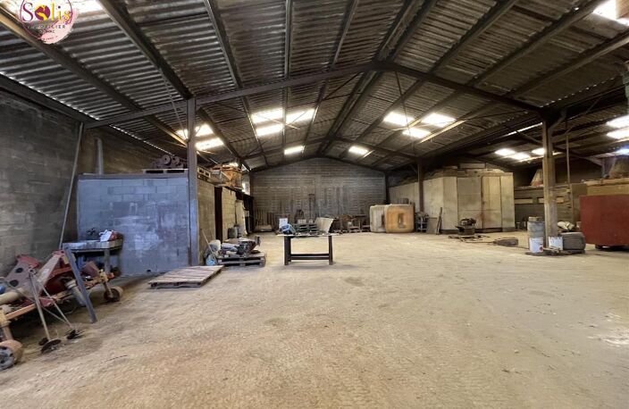 Vente immeuble  1350 m² Bréville (16370) — photo 4