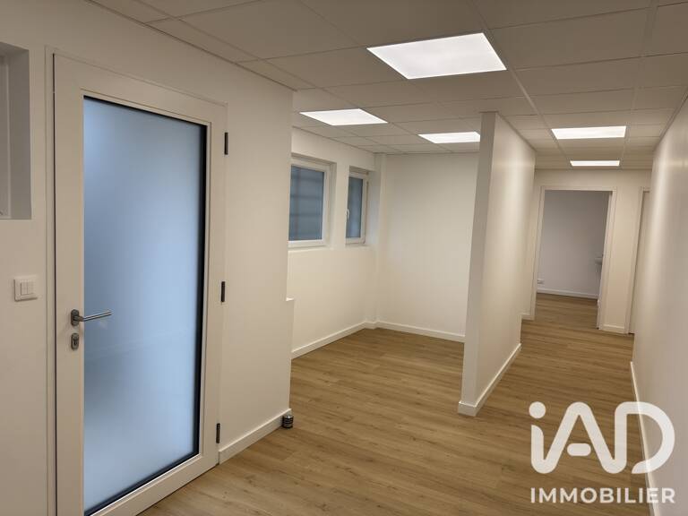 Vente Boutique/Local commercial 109 m&sup2; — photo 1