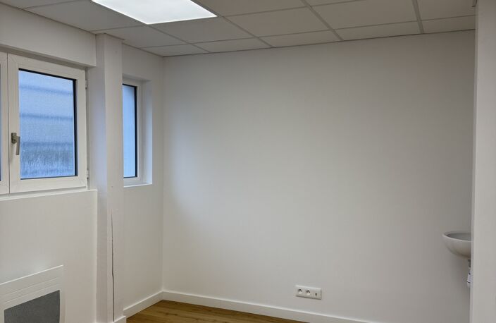 Vente Boutique/Local commercial 109 m&sup2; — photo 3