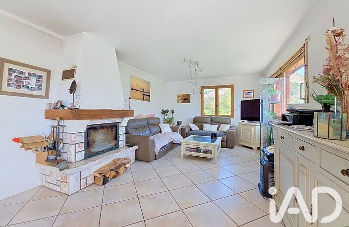 Vente Maison/villa 5 pièces — photo 2