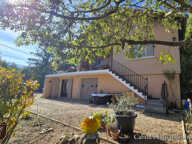 Maison avec terrasse et jardin arboré — photo 2