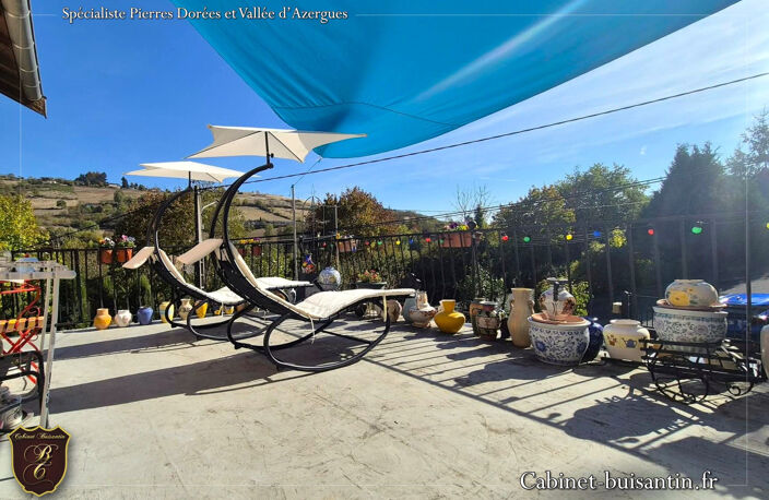 Maison avec terrasse et jardin arboré — photo 3
