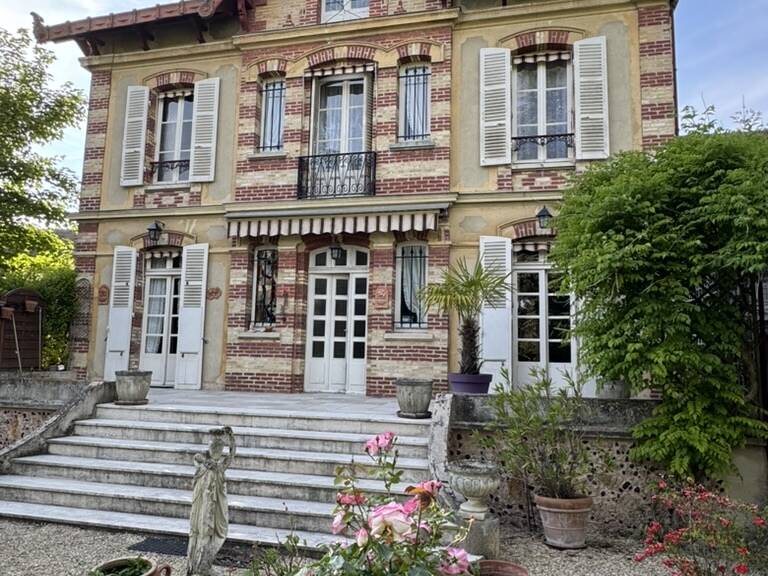 Vente Maison/villa 10 pièces — photo 1
