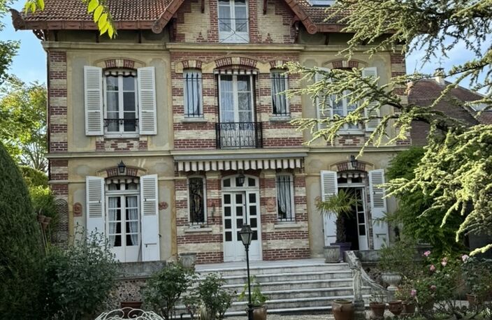 Vente Maison/villa 10 pièces — photo 3