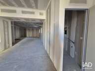 Location Local d'activités 72 m&sup2; — photo 4