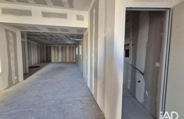 Location Local d'activités 72 m&sup2; — photo 4