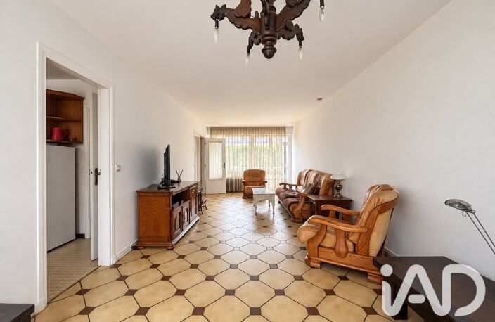 Vente Maison/villa 8 pièces — photo 2