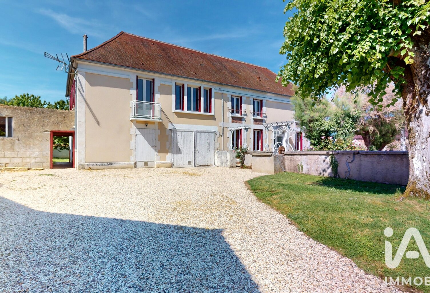 Vente Maison/villa 8 pièces — photo 1