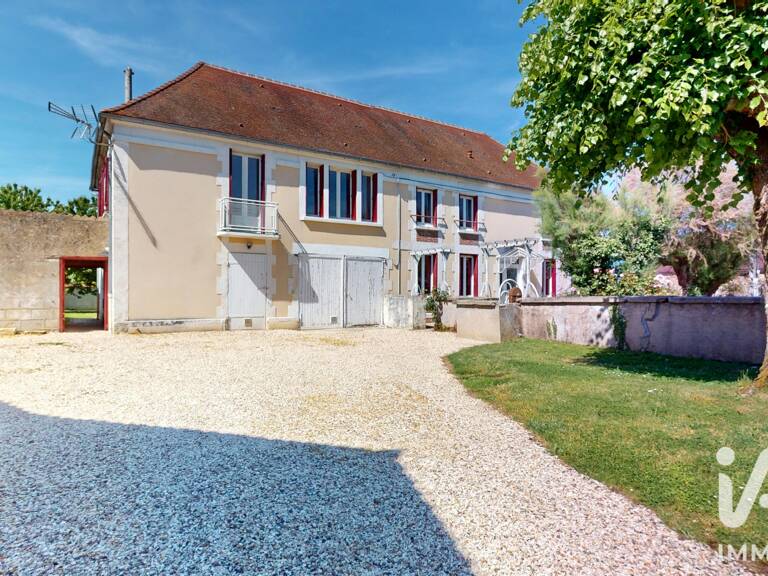 Vente Maison/villa 8 pièces — photo 1