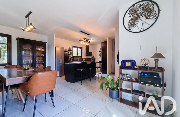 Vente Maison/villa 5 pièces — photo 3