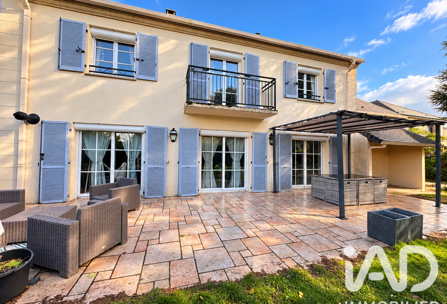 Vente Maison/villa 9 pièces — photo 1