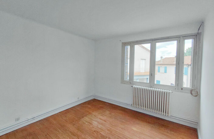 ST ETIENNE DE FONTBELLON - LOCAL PROFESSIONEL 80m2 — photo 4