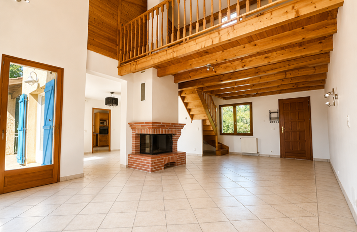 Maison T5 - 160 m2 - vue dégagée — photo 4