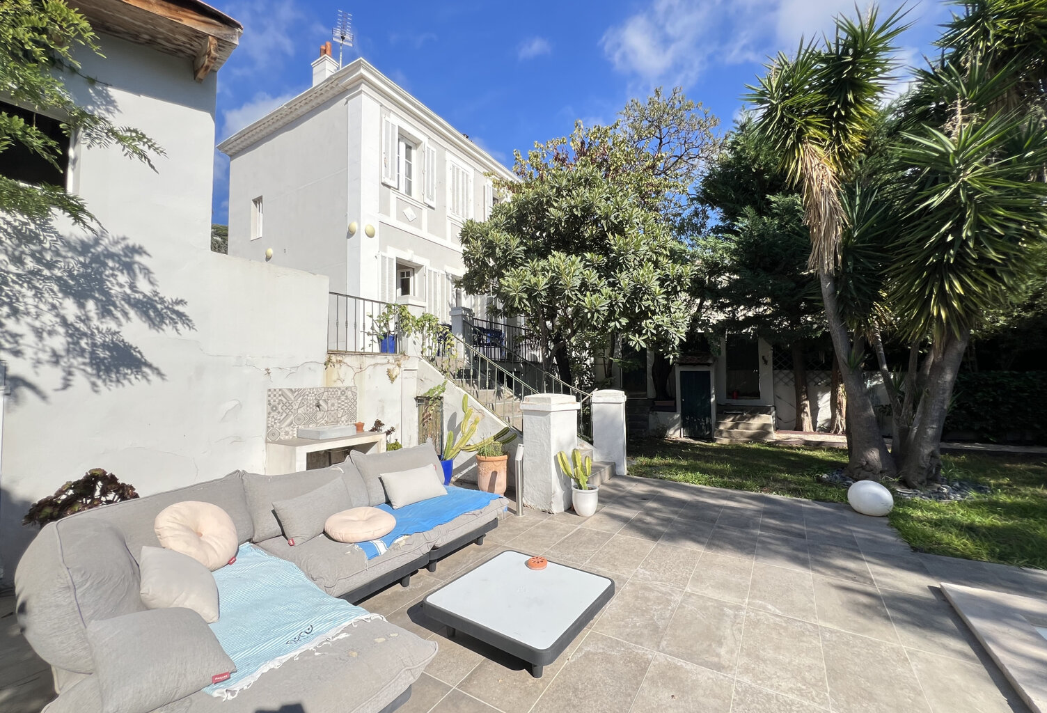 TOULON BAS FARON MAISON DE CHARME 3 PIECES — photo 1