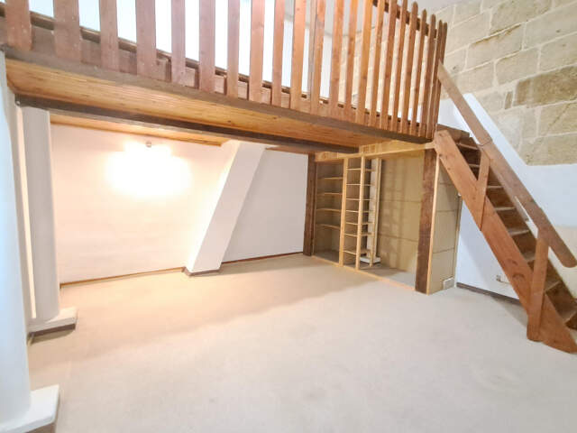 A VENDRE - CHARMANTE MAISON DE VILLAGE -  AIGUES VIVES — photo du bien