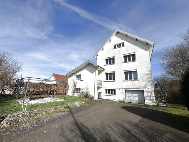 Vente maison, 10 pièces, 6 chambres, 265 m2, terrain 1043 m2 — photo du bien