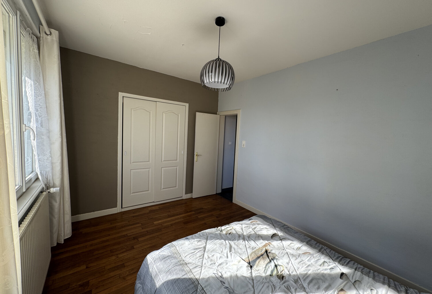 Vente maison, 10 pièces, 6 chambres, 265 m2, terrain 1043 m2 — photo 1
