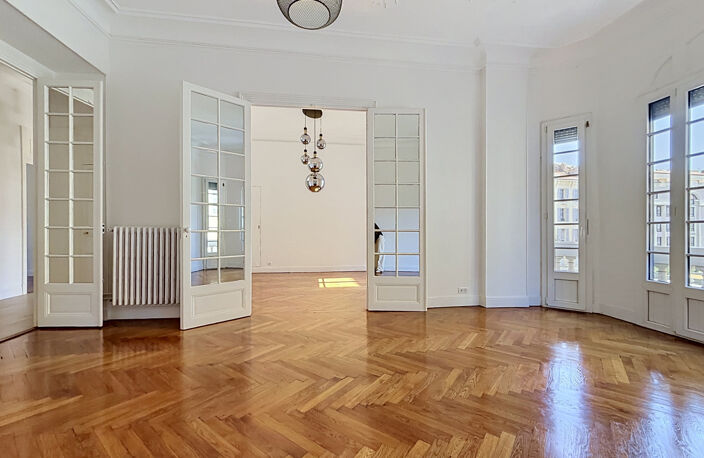 Appartement  - 4 pièces  - 141.0 m² — photo 2