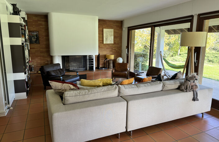 Villa de caractère avec piscine — photo 2