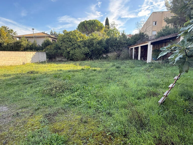 Terrain constructible de 755 m2   Donnez vie à votre projet — photo 1
