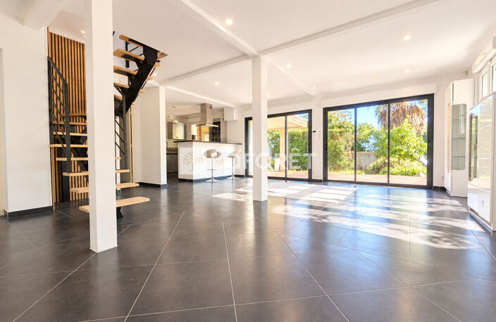 Maison  6 pièces  - 152.70 m2 - LATTES — photo 2