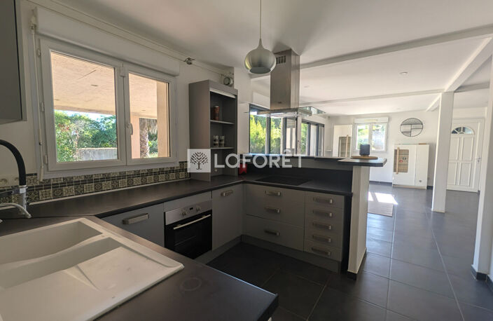Maison  6 pièces  - 152.70 m2 - LATTES — photo 4