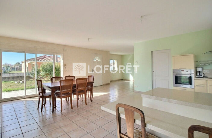 Maison plain-pied récente, Craintilleux 3 pièce(s) 89m2 647m² de terrain — photo 2