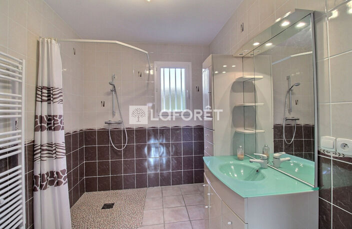 Maison plain-pied récente, Craintilleux 3 pièce(s) 89m2 647m² de terrain — photo 5