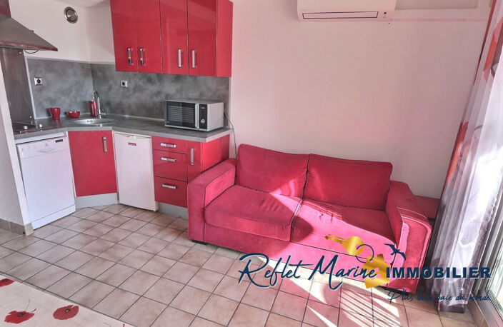 LA CIOTAT   T2 DUPLEX AVEC TERRASSE ET VUE MER, À 150 M DE L — photo 4