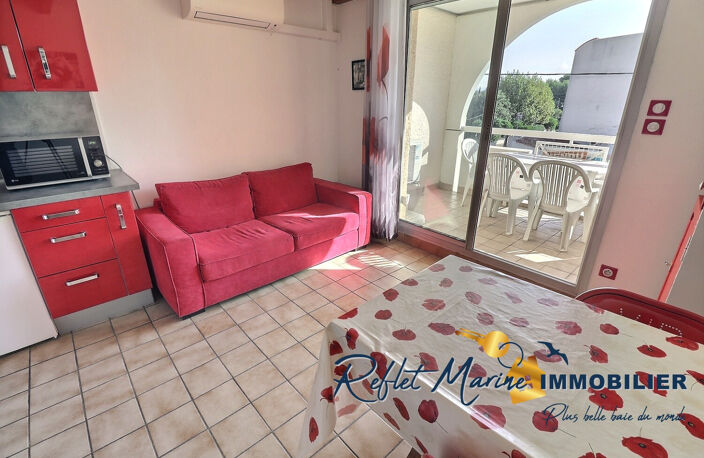LA CIOTAT   T2 DUPLEX AVEC TERRASSE ET VUE MER, À 150 M DE L — photo 5