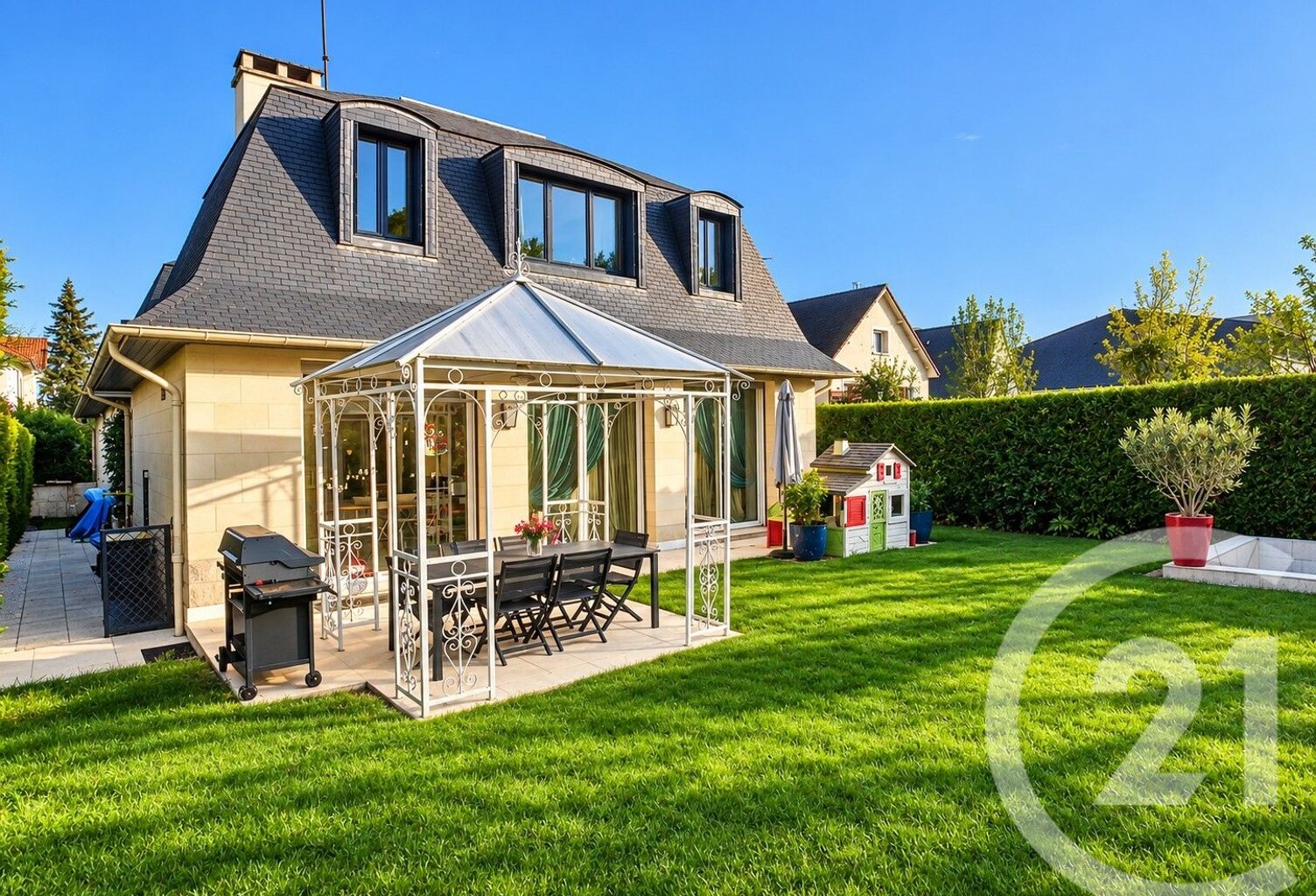 Vente maison 7 pièces 237 m² Thiais (94320) — photo 1