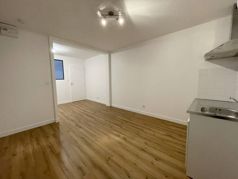Appartement T2 rénové à Saint-Sorlin-En-Valloire — photo 1
