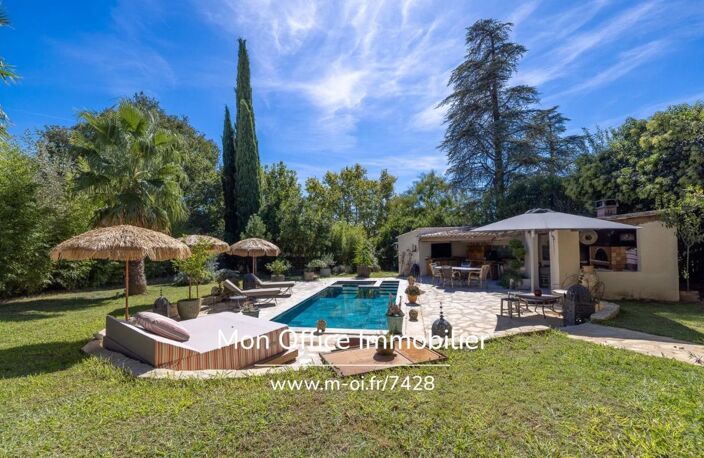 Référence : 7428-VCL - Propriété 19ème en pierre avec deux maisons - Garage, atelier, piscine, jardin - 13 COUDOUX — photo 3
