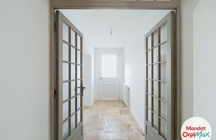 Maison familiale À Vendre — photo 2