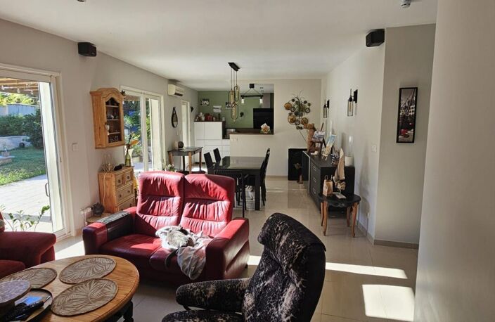 Maison meublée avec piscine SALON DE PROVENCE — photo 3