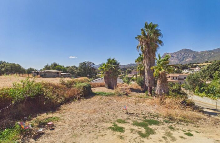 A VENDRE F2 AVEC TERRASSE PLAINE DE PERI — photo 2
