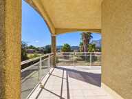 A VENDRE F2 AVEC TERRASSE PLAINE DE PERI — photo 4