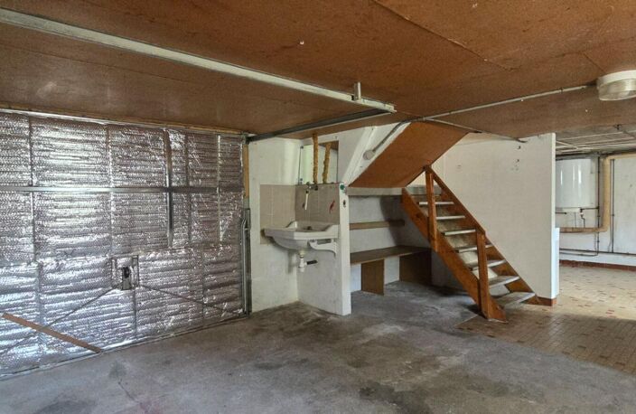 LURE - Maison avec jardin à rénover ? Idéale premier achat ou investissement — photo 3