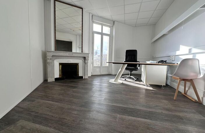 MONTELIMAR HYPERCENTRE appartement de caractère de 143m2 au 3eme étage avec ascenseur — photo 3