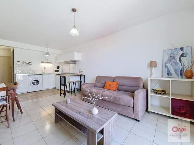 Studio meublé à louer — photo du bien