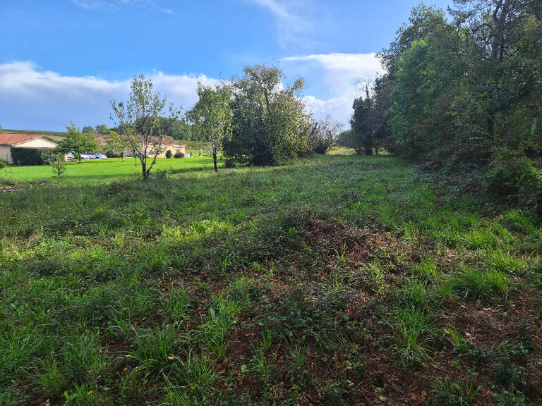 Terrain à bâtir à Gours (33660) — photo 1
