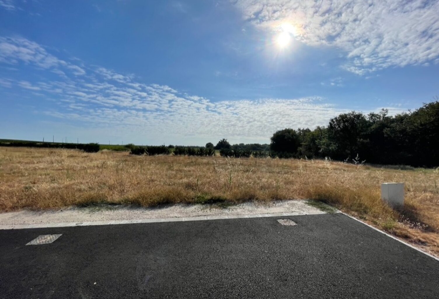 Terrain à bâtir à Léognan (33850) — photo 1
