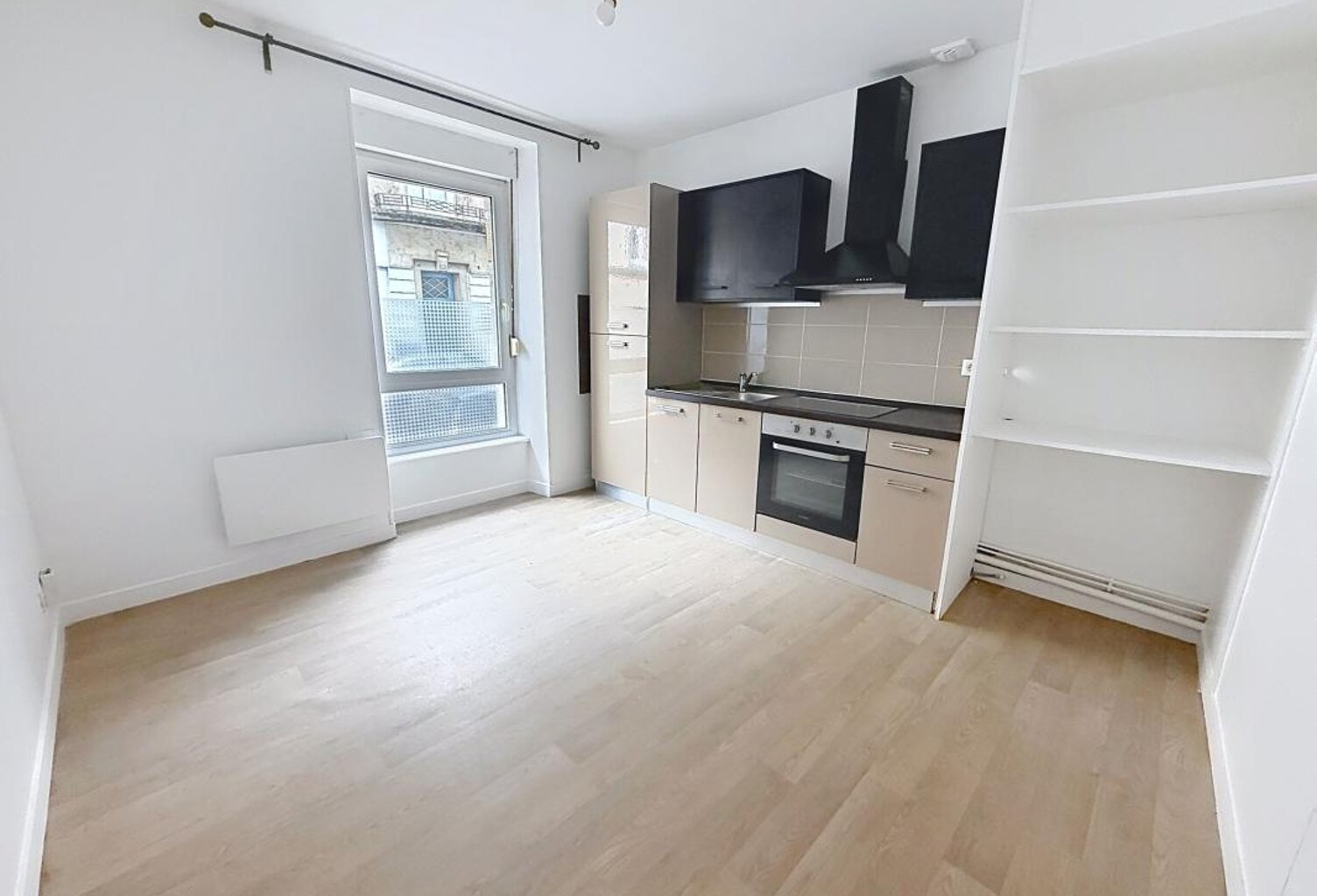 Appartement À Louer — photo 1
