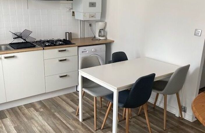 LOCATION : appartement T2 (39 m²) à BREST - Saint Marc — photo 3