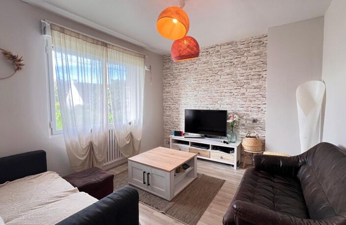 Maison rénovée de 109,5 m² à vendre à Carhaix-Plouguer – Un bien aux multiples possibilités — photo 5