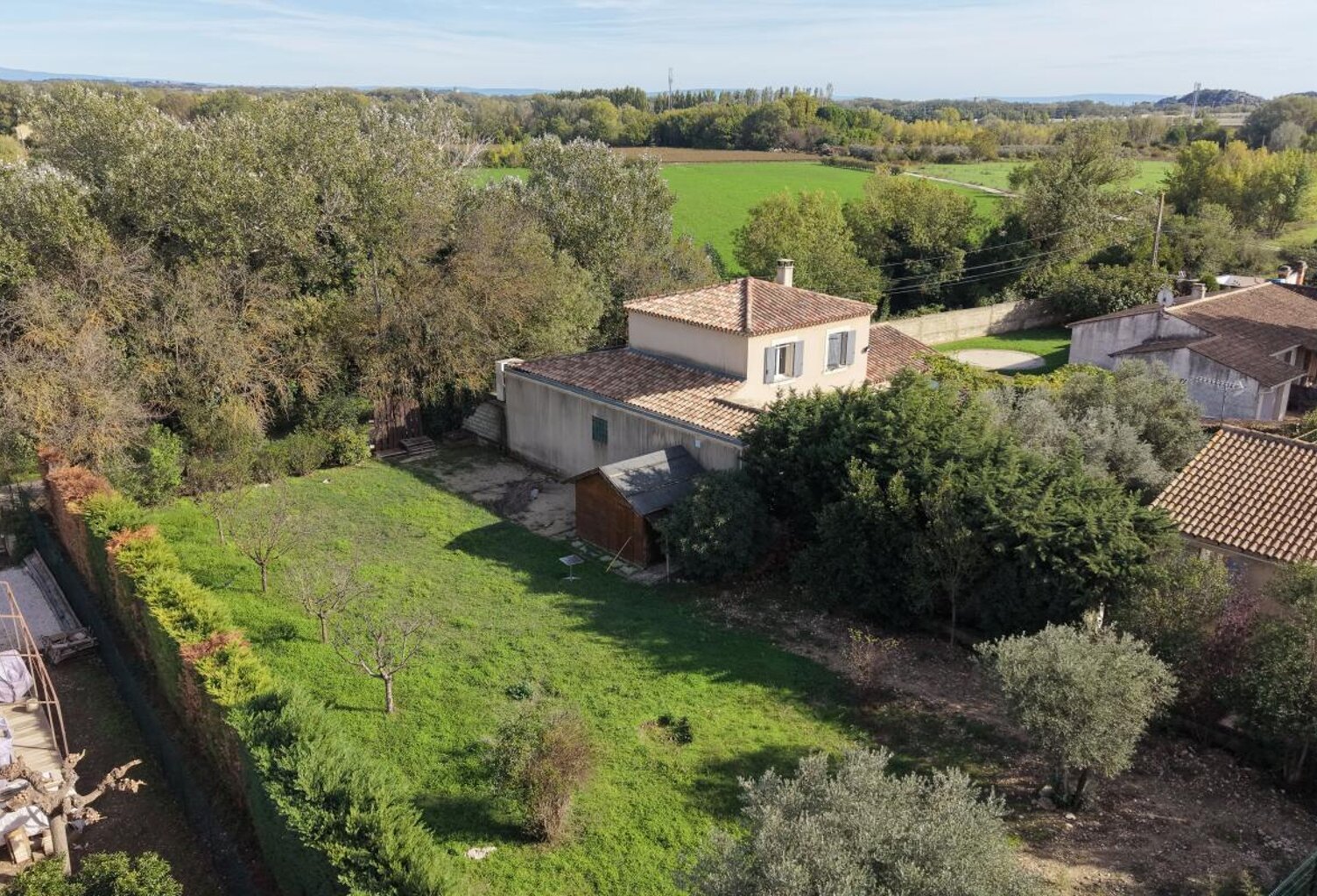 Montfaucon secteur résidentiel, Terrain à bâtir plat - 755 m² - Clos et arboré - Libre de constructeur — photo 1