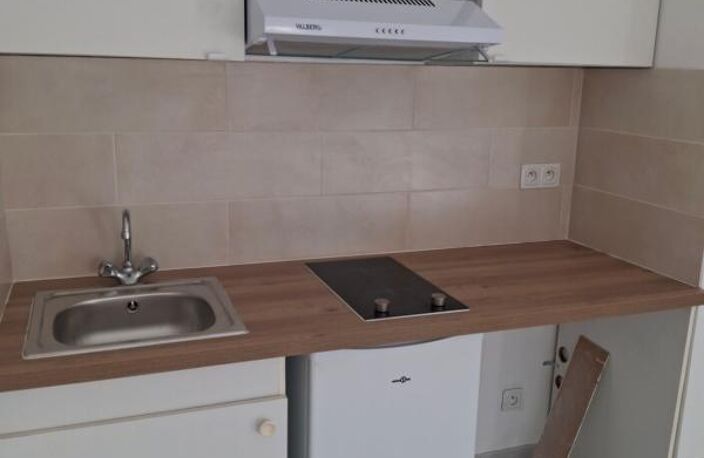 Studio a louer 22.6 m² — photo 3