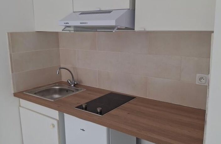 Studio a louer 22.6 m² — photo 4